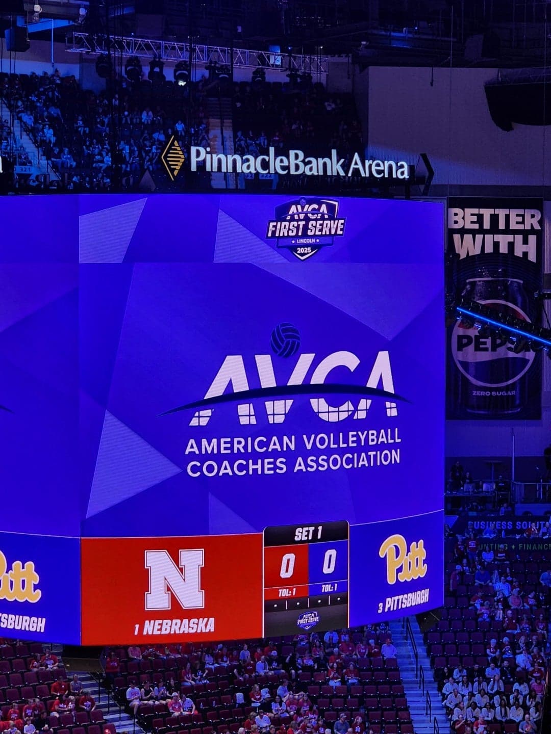 Pinnacle Bank Arena (jZ1Ad1)